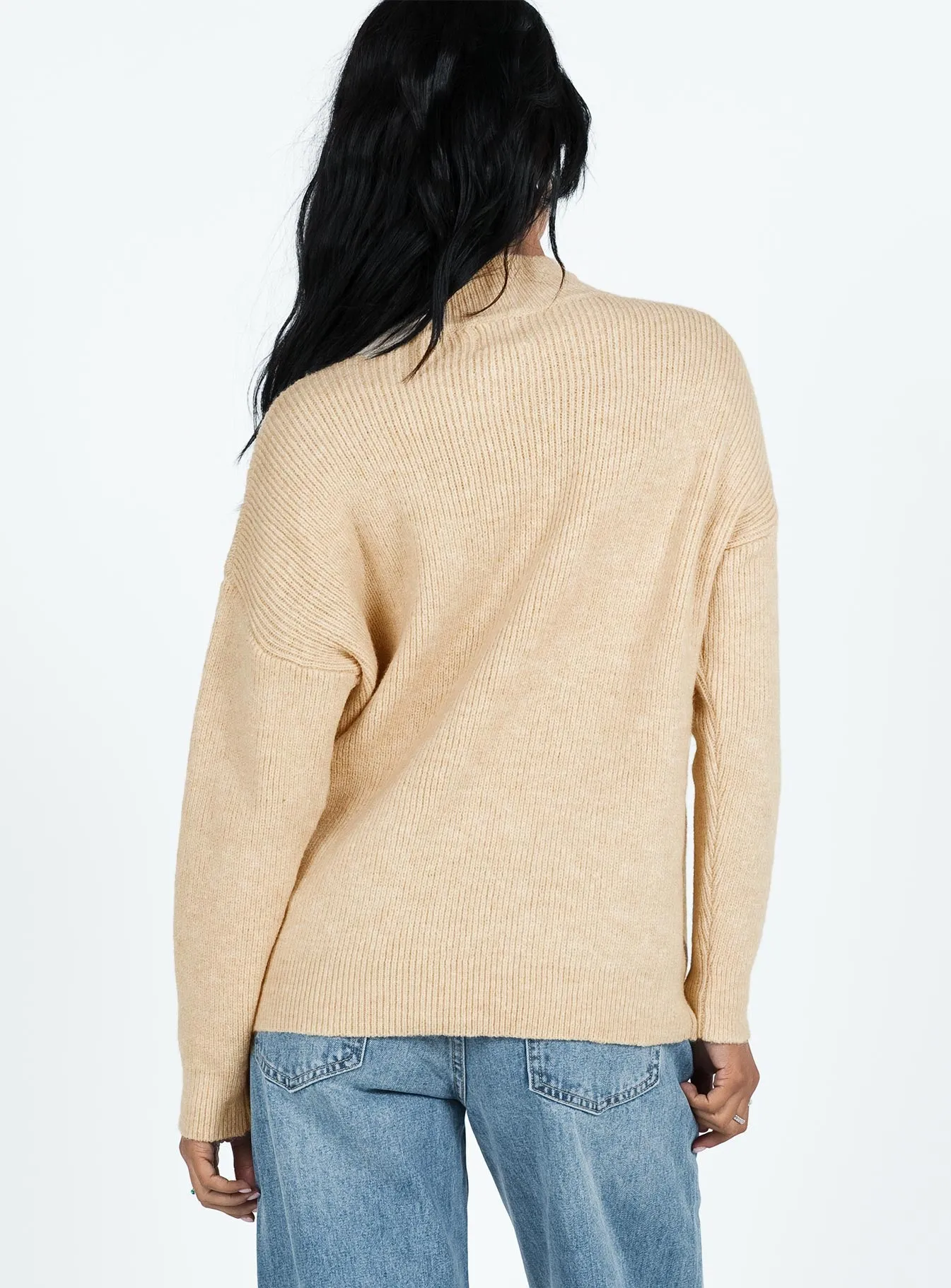 Bessy Sweater Beige