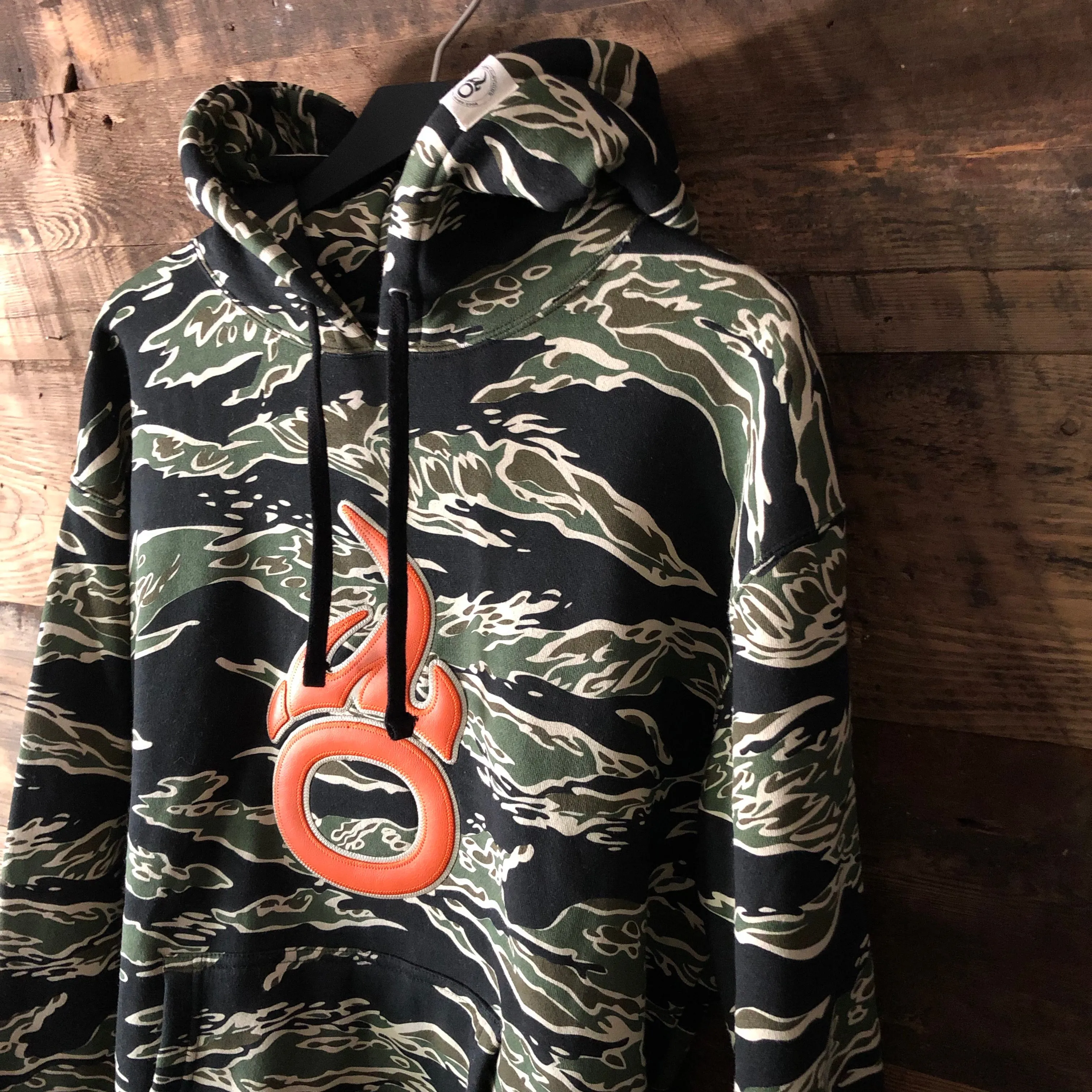 Insignia Heavyweight Hoodie - Tiger Camo