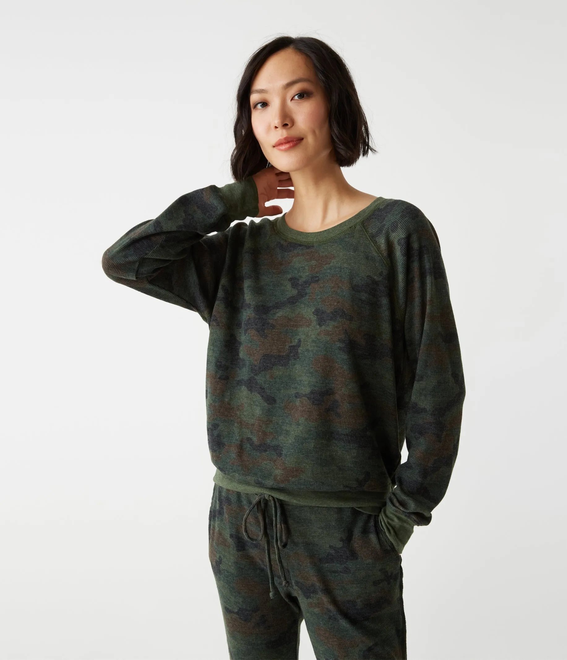 Mira Camo Pullover