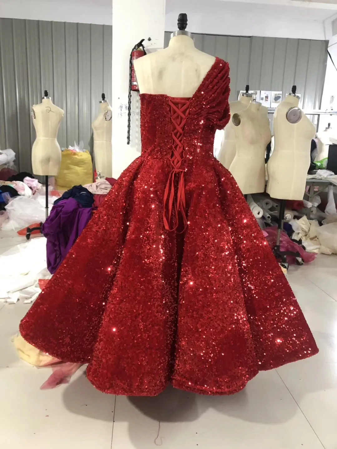 One shoulder red blue sliver green gold ivory sequins tea length ball gown prom dresses 2019