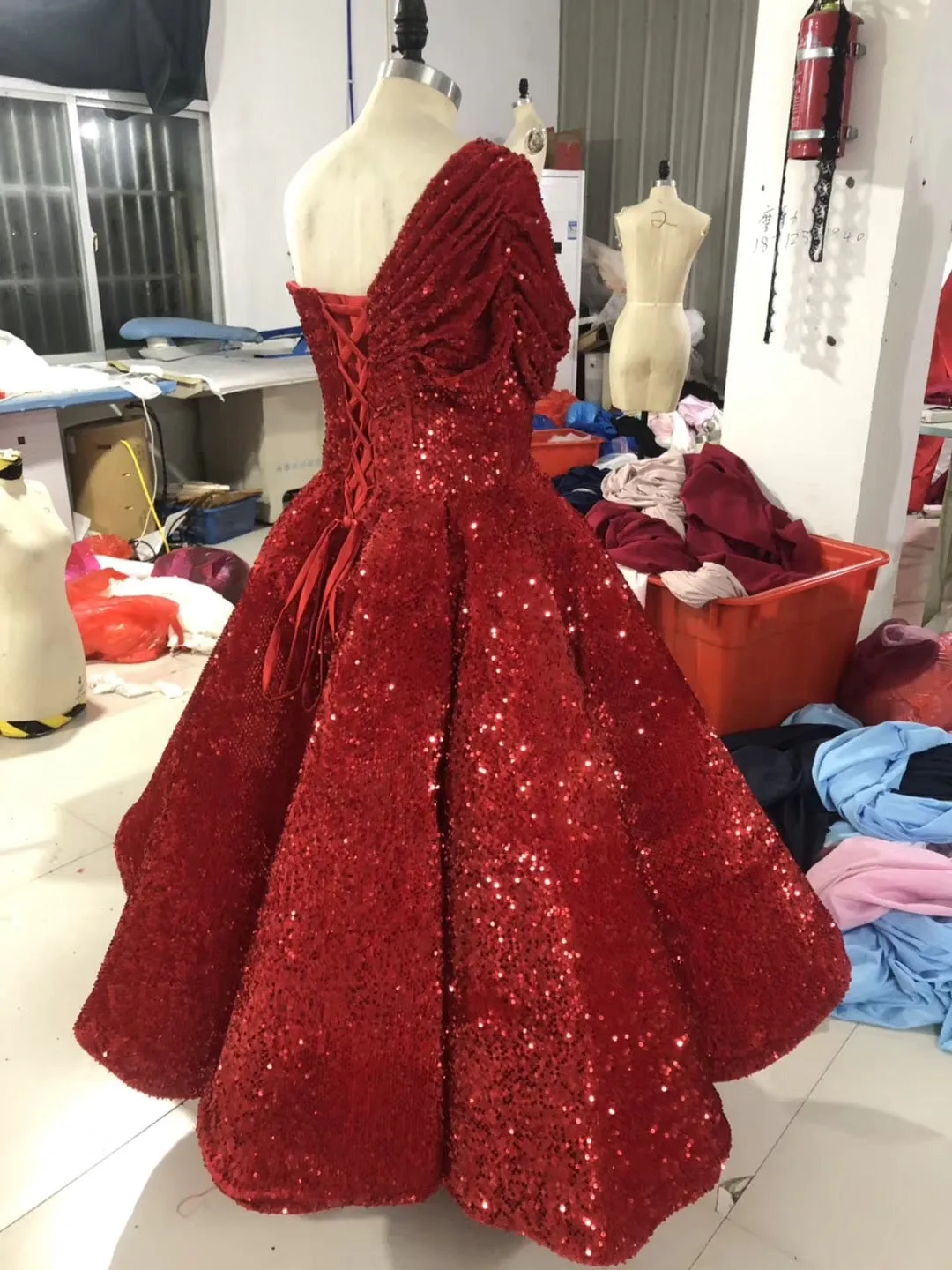 One shoulder red blue sliver green gold ivory sequins tea length ball gown prom dresses 2019